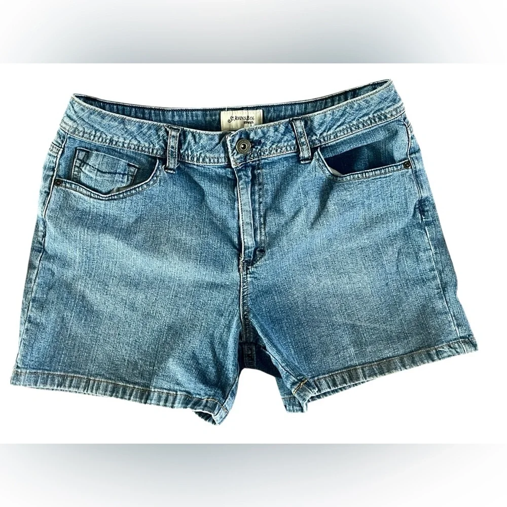 Women's St. John's Bay Denim Shorts - Picture 1 of 7